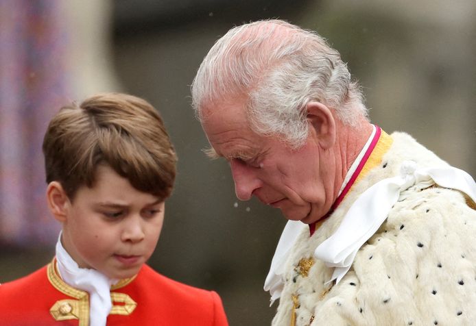 Cette règle qui a été modifiée pour le prince George lors du couronnement:  “Il avait peur d'être moqué à l'école” | Couronnement de Charles III |  7sur7.be