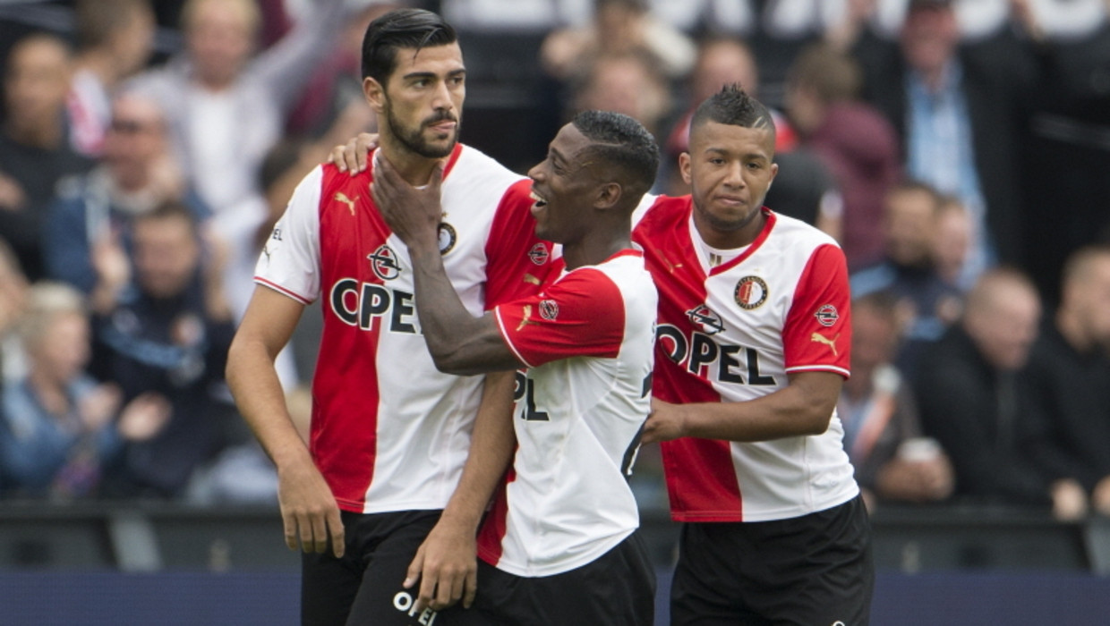 Graziano Pellè (l) heeft Feyenoord op schitterende wijze op 2-0 gezet. Beeld pro shots