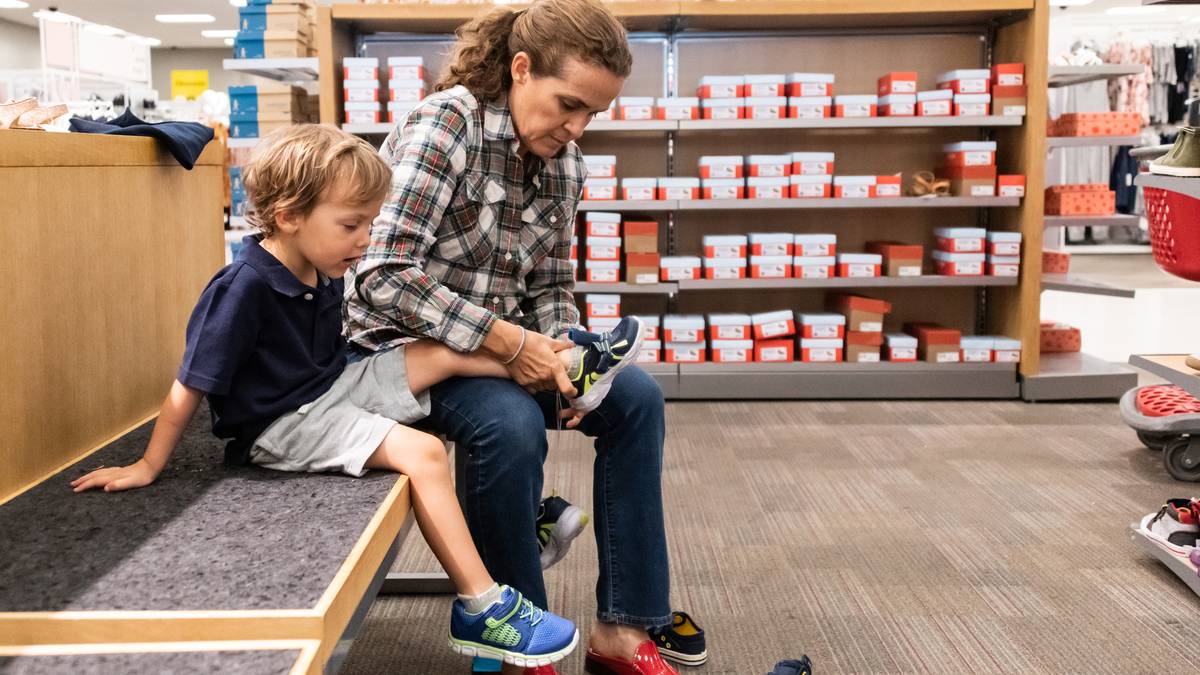 Hier moet je op letten bij de aanschaf van nieuwe kinderschoenen Gezin AD