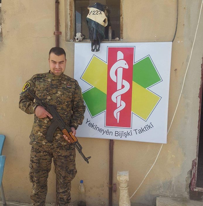 Brabander Devin trok met de  Koerdische strijdgroep YPG op tegen IS. Hij zegt niet gevochten te hebben, het Openbaar Ministerie vervolgt hem toch.