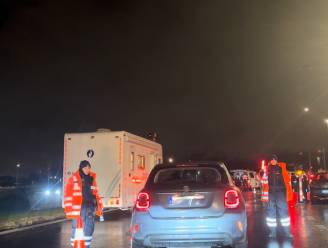 70 bussen en taxi’s gecontroleerd: 50 pv’s opgesteld
