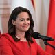 De Hongaarse president strijkt op haar reisje Roemenen tegen de haren in