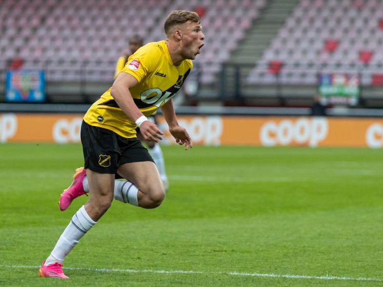 Magistraal doelpunt van Van Hooijdonk maakt duel met NEC ...