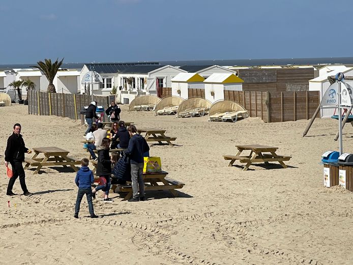 Alle strandcabines op het strand van Zeebrugge zijn ingenomen.