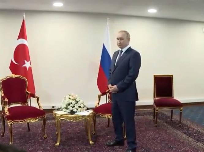 De ‘zoete wraak’ van Erdogan die onwennige Poetin wel erg lang laat wachten voor oog van camera’s