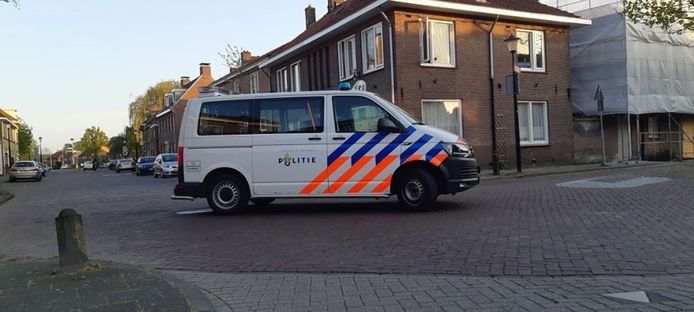 Een fietsster brak haar rug en bekken bij een aanrijding in Culemborg.