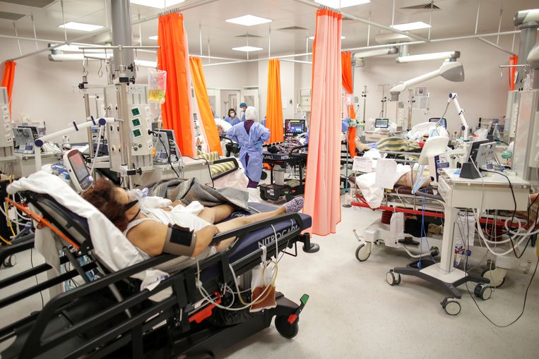 IC penuh di Bukares.  foto Reuters