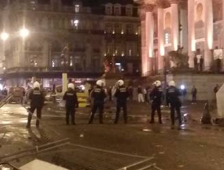 Kritiek op "traag" ingrijpen Brusselse politie bij rellen, Jambon is "verbaasd dat niemand is opgepakt"