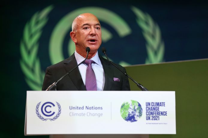 Amazon-baas Jeff Bezos dinsdag tijdens de 'Action on Forests and Land Use'-sessie op de klimaatconferentie COP26 in Glasgow.