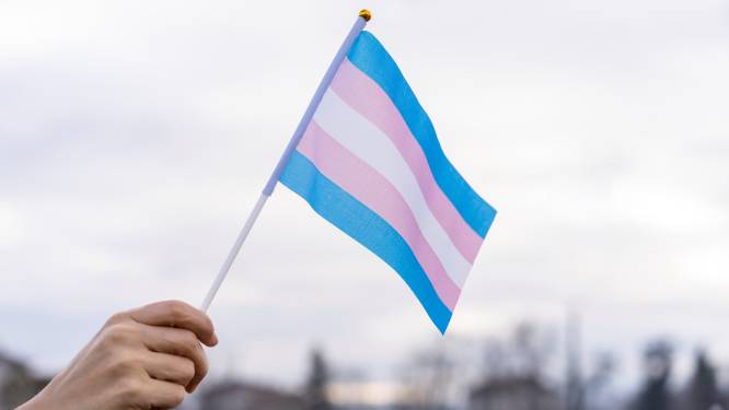 Groningen hijst transgendervlag op Martinitoren: ‘Iedereen mag zichzelf zijn’