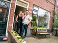 20230523 Zeist: Elise en Steven van Westrenen voor hun huis in Zeist. (Foto Jeroen Jumelet)