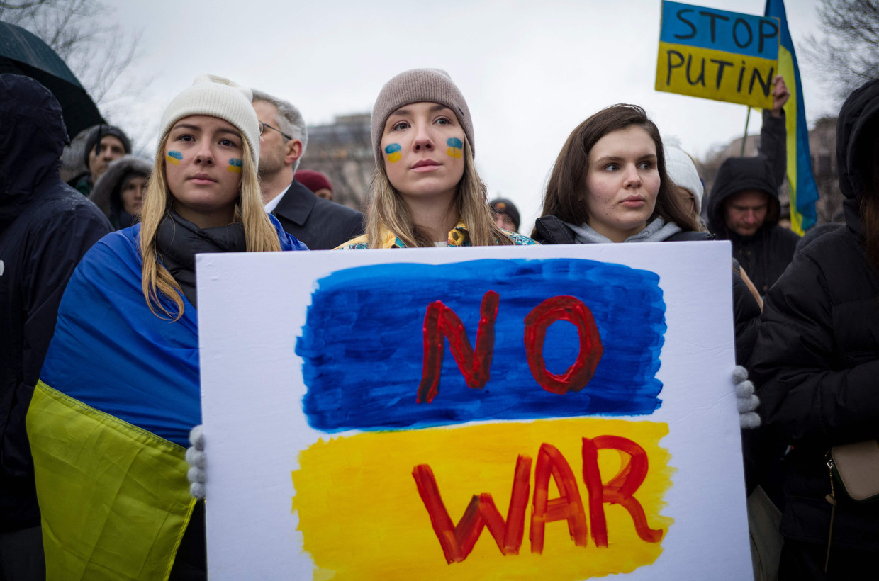 Jongeren protesteren tegen de Russische invasie in Washington. Beeld AFP