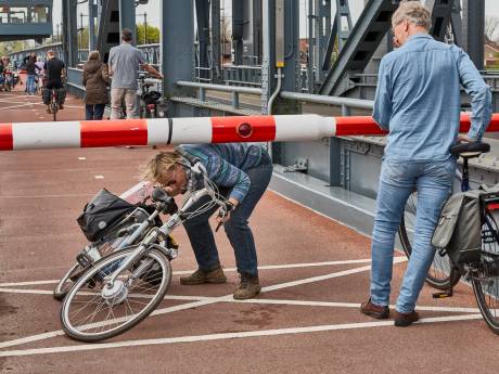 Meer mankementen aan Oude IJsselbrug door hoogwater: ‘Geen enkele beweegbare brug is storingvrij’