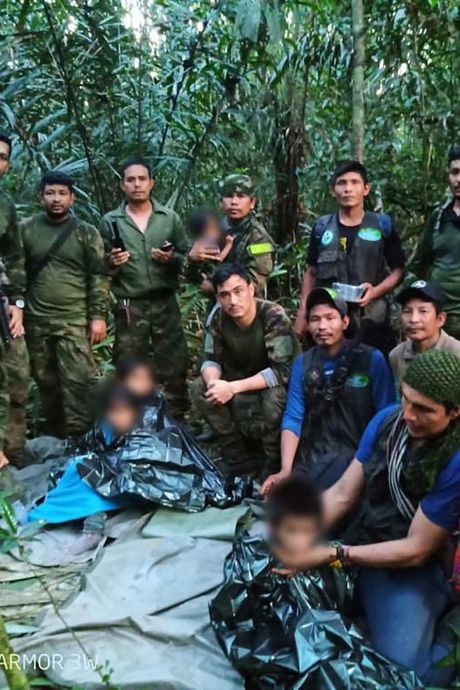 Épuisés mais “heureux”: les enfants rescapés de la jungle se reposent après 40 jours d’errance