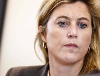 Minister Annelies Verlinden (CD&V) woont iftar bij in Hilton-hotel: “We schuiven tafels bij voor LGBTQ+-gemeenschap”