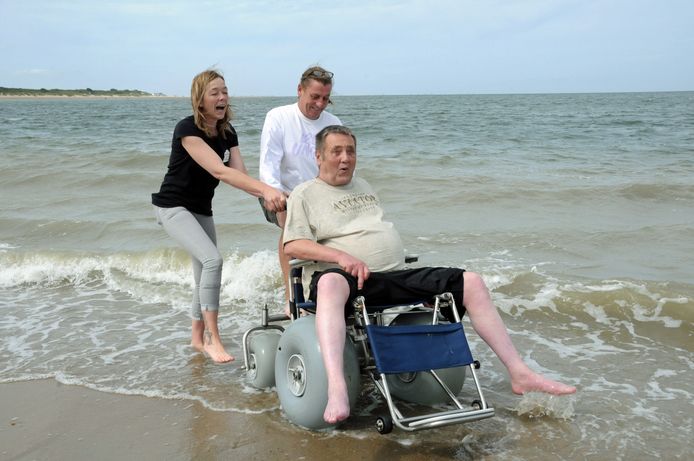 Angelica Postma en Erik de Vries zijn op stap met André Dingemanse.