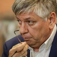 Oud-minister Jo Vandeurzen (67) kritiek na beroerte in Oostenrijk