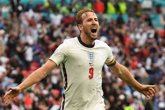 England's forward Harry Kane celebrates after scoring the second goal during the UEFA EURO 2020 round of 16 football match between England and Germany at Wembley Stadium in London on June 29, 2021. (Photo by Andy Rain / POOL / AFP)