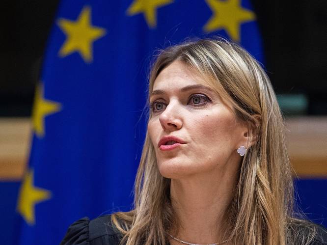 Naast corruptie wordt ex-vicevoorzitter van Europees Parlement Eva Kaili ook beschuldigd van fraude: “100.000 euro schuldig”