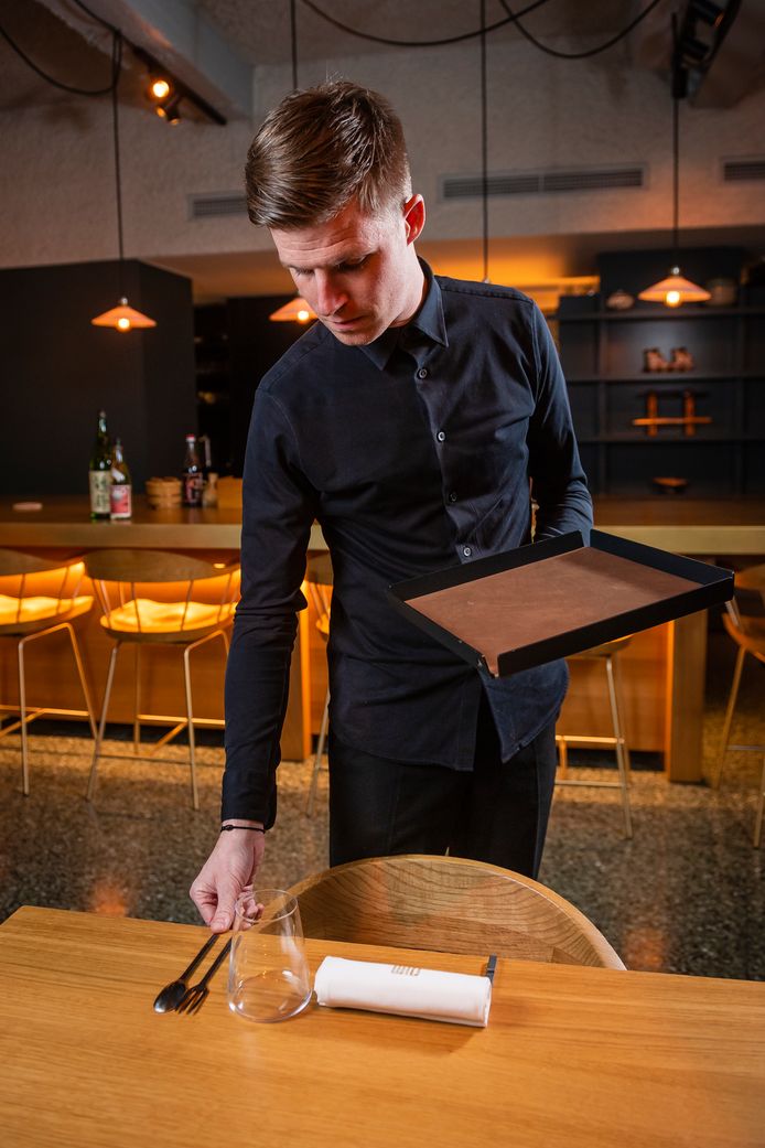 Jonas Kellens van DIM Dining, gastheer van het jaar bij Gault&Millau.