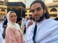Regisseur Adil El Arbi is samen met zijn vrouw Loubna Loubna Khalkhali op bedevaart in Mekka.