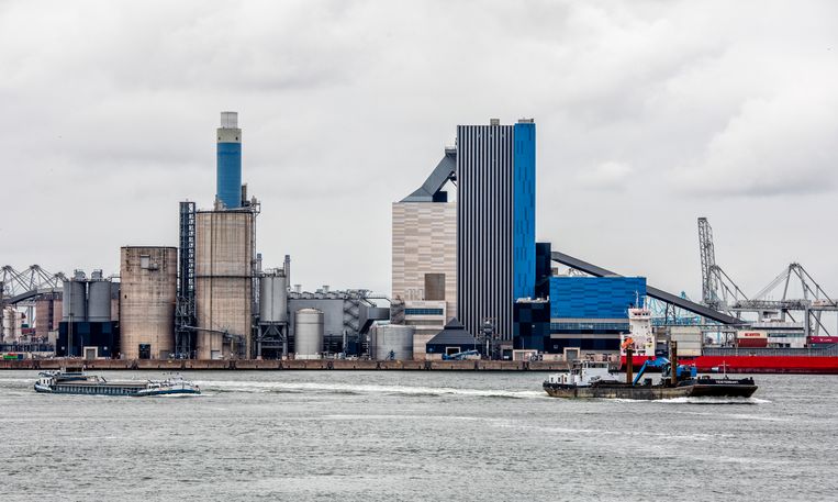 De Engie kolencentrale in Rotterdam.  Beeld Raymond Rutting 