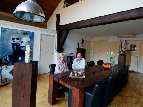 René en Mariëtte wonen in een boerderij: ‘Van buiten imposant, van binnen warm en comfortabel’