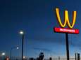 Nee, geen foutje: hierom zet McDonald’s vandaag de bekende gele M op z'n kop