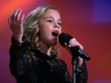 Voice Kids-winnares Emma opgenomen in ziekenhuis met lekkende sonde
