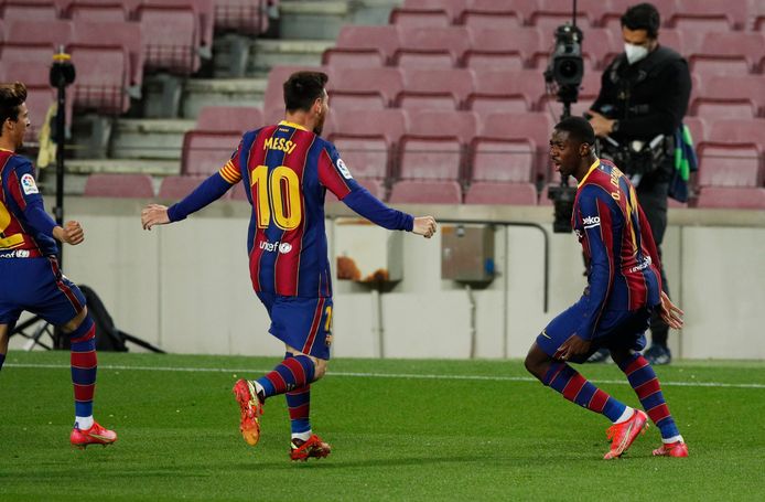 Messi in de wolken met de goal van Dembélé.