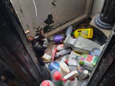 Ruim 30 honden en katten verwijderd uit zwaar vervuilde woning: ook honden met luiers aangetroffen