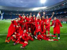 Uren voor de aftrap van FC Twente-Ajax is de echte beker al in Enschede