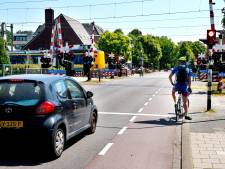 De spoorwegovergang in Den Dolder gaat dicht: wat dat voor het verkeer betekent