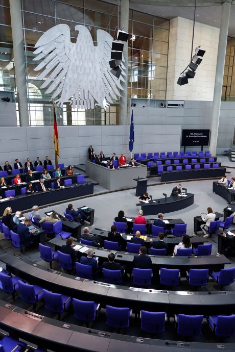 Duits parlement verlaagt minimumstraf voor bezit en verspreiden kinderporno