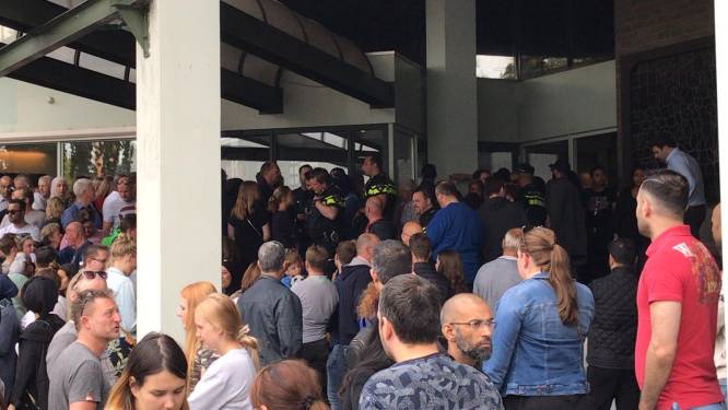 Duwende koopjesjagers en grimmige sfeer door megakorting bij Blokker in Gouda: ‘Buitengewoon slecht geregeld’