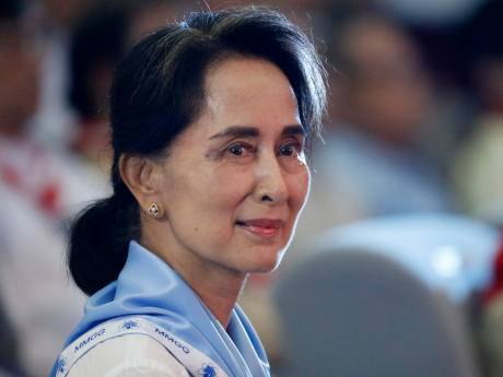 Birmanie: Aung San Suu Kyi est sortie de prison et a été transférée dans une maison