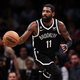 NBA-ster Irving dribbelt zich vast in complotten en antisemitisme