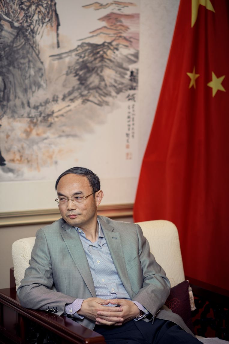 Ambassadeur Cao Zhongming in oktober 2019 Beeld TIM COPPENS