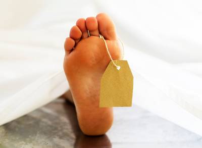 'Dode' gevangene schrikt vlak voor autopsie wakker in mortuarium