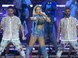 Helene Fischer (midden) tijdens een concert in Basel in juni 2018.