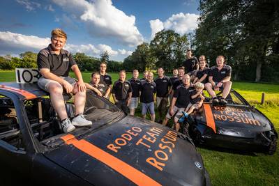 Autorodeo Team Rossum klaar voor ‘Denekamp’: ‘Die adrenalinekick net voor de start, daar doe je het