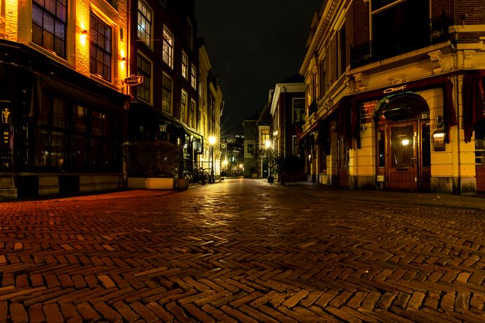 De avondklok is voorbij, maar in Utrecht werden de afgelopen maanden aardig wat boetes uitgeschreven voor het negeren van die avondklok.