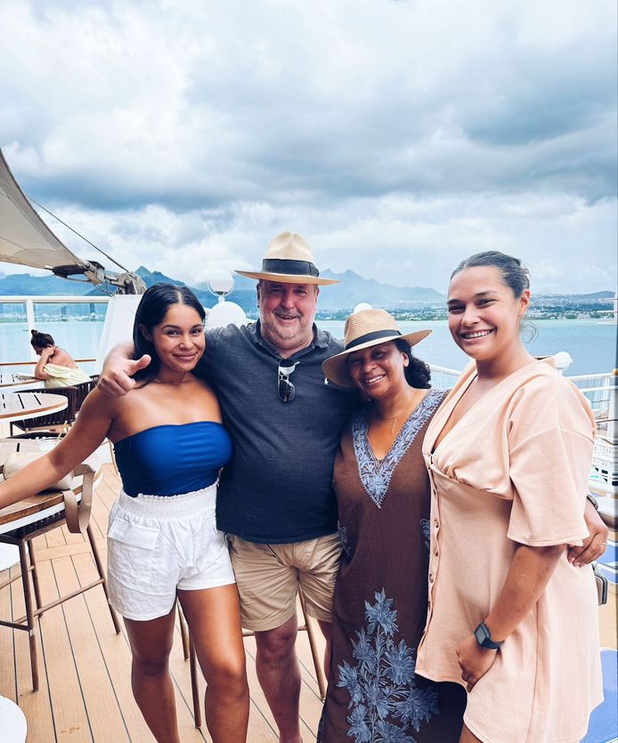 The Verdas family of Breda, from left to right, daughter Isabeau, Cornet, Esther and daughter Zahra.