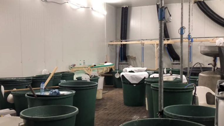 Als politie en justitie echt invloed willen krijgen op de narco-industrie dan moeten ze elke week een productielocatie ontmantelen.