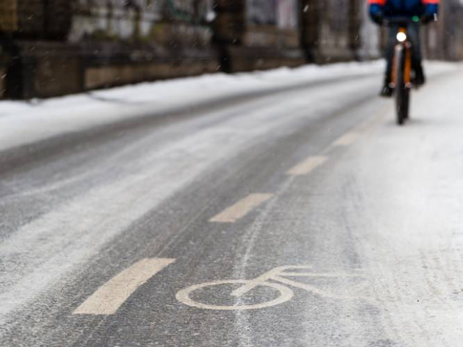 Fietsen in de sneeuw? Vermijd valpartijen met deze 7 tips