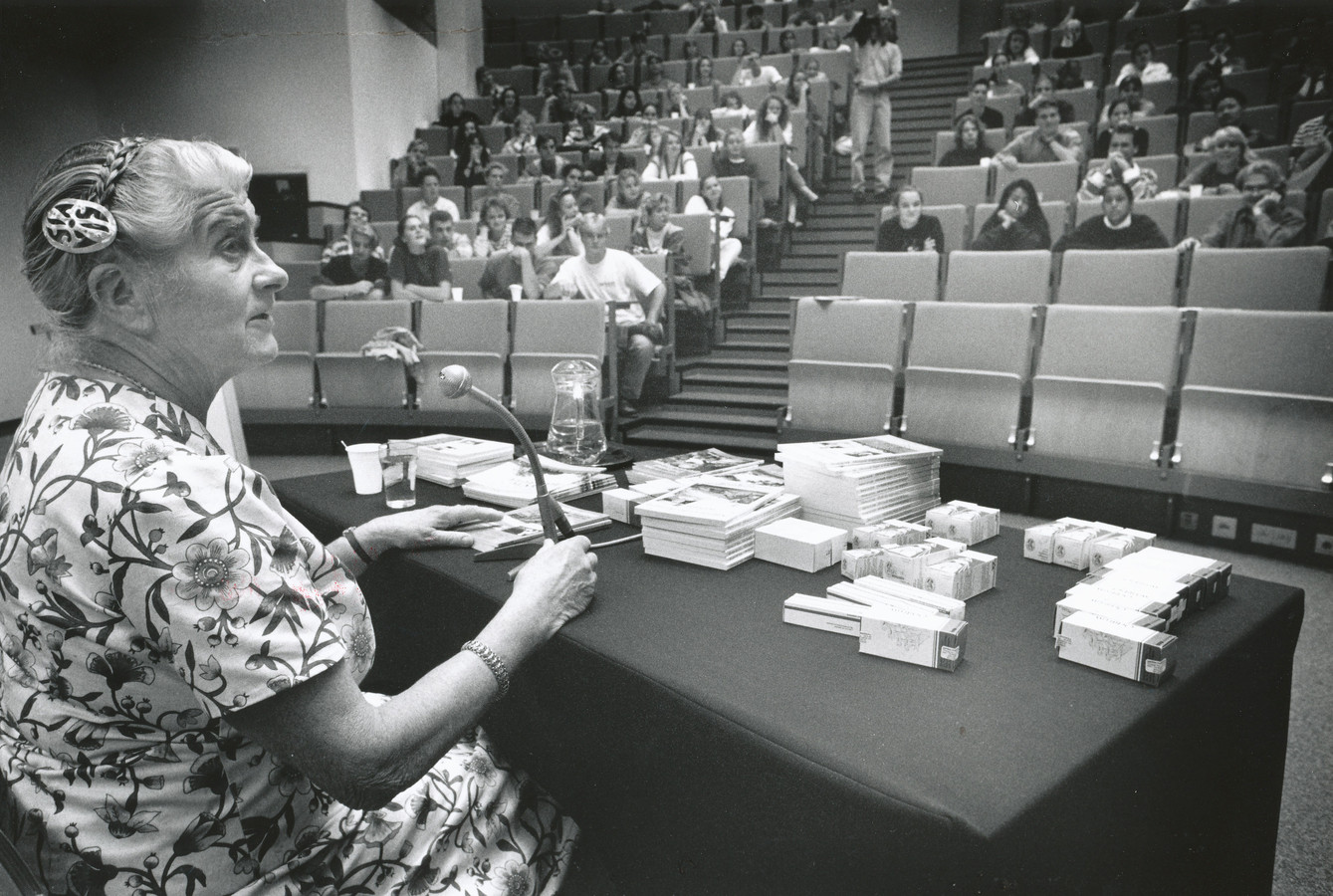 ?appId=21791a8992982cd8da851550a453bd7f&quality=0.9