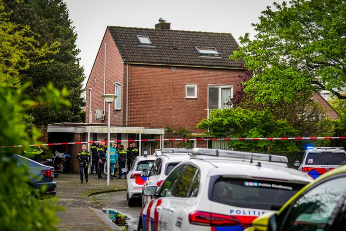 In Eindhoven is dinsdagmiddag een man overleden bij een steekpartij in een woning.