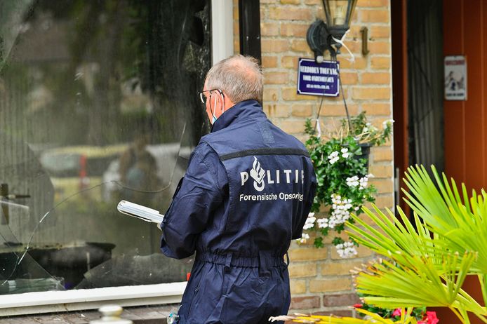 Onderzoek naar een woningbrand in Dommelen.