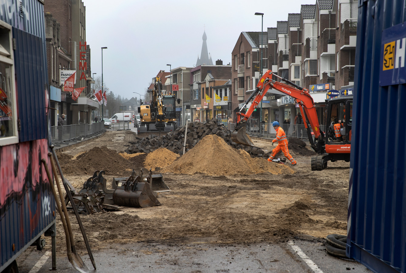 De werkzaamheden aan de Eindhovenseweg in Valkenswaard.