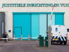 Brandbomgooiers Enschedese moskee blijven vastzitten in Vught